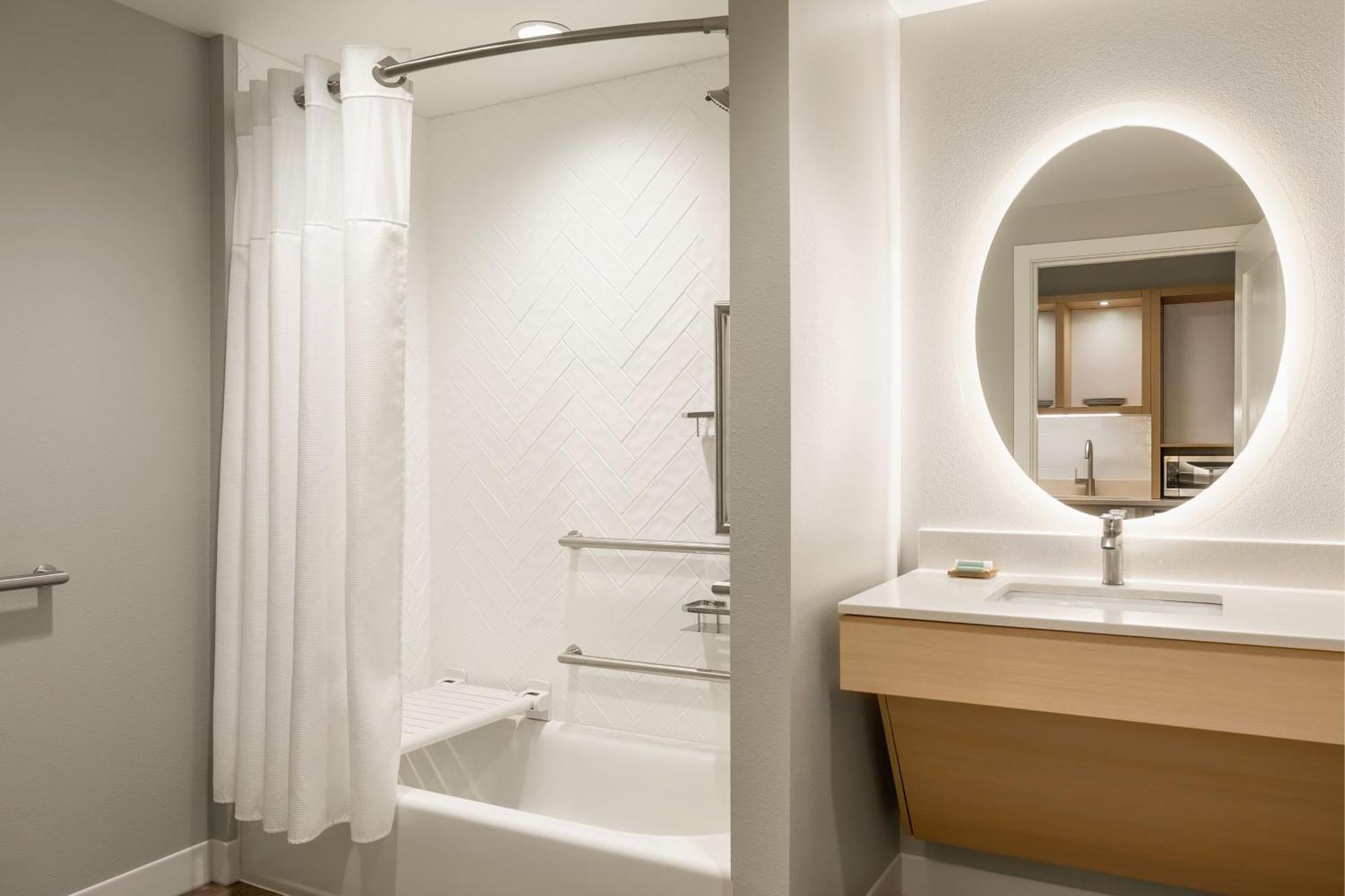 Towneplace Suites By Marriott Айрън Маунтин Екстериор снимка