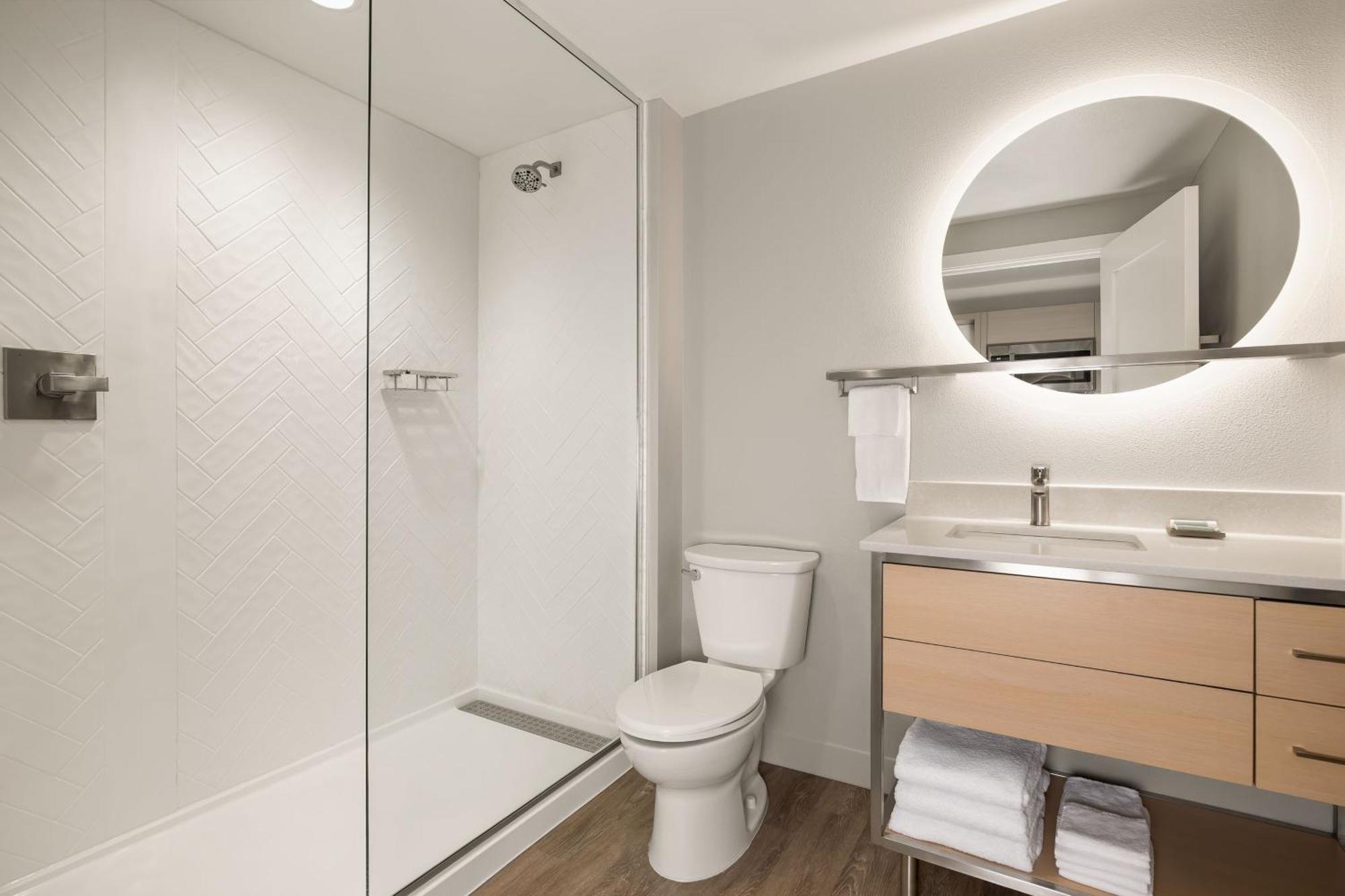 Towneplace Suites By Marriott Айрън Маунтин Екстериор снимка