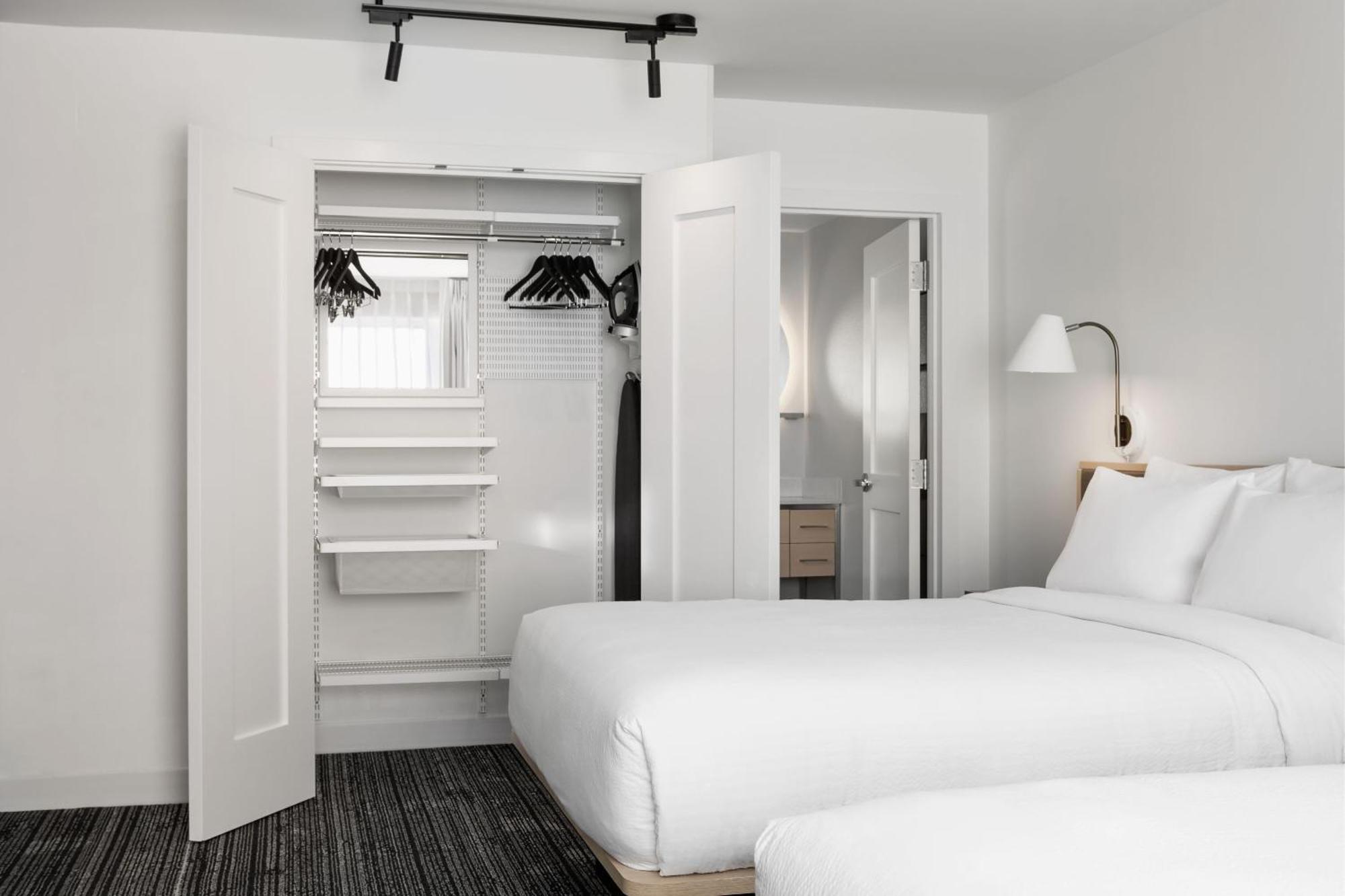 Towneplace Suites By Marriott Айрън Маунтин Екстериор снимка