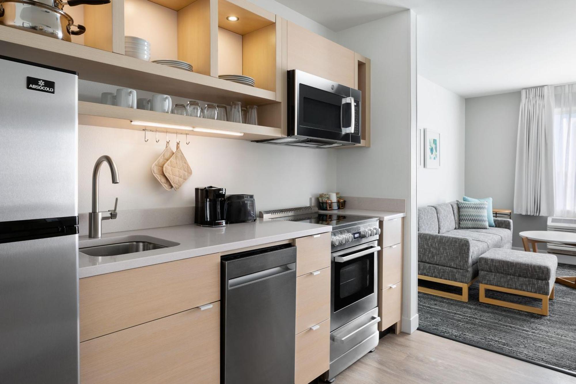 Towneplace Suites By Marriott Айрън Маунтин Екстериор снимка