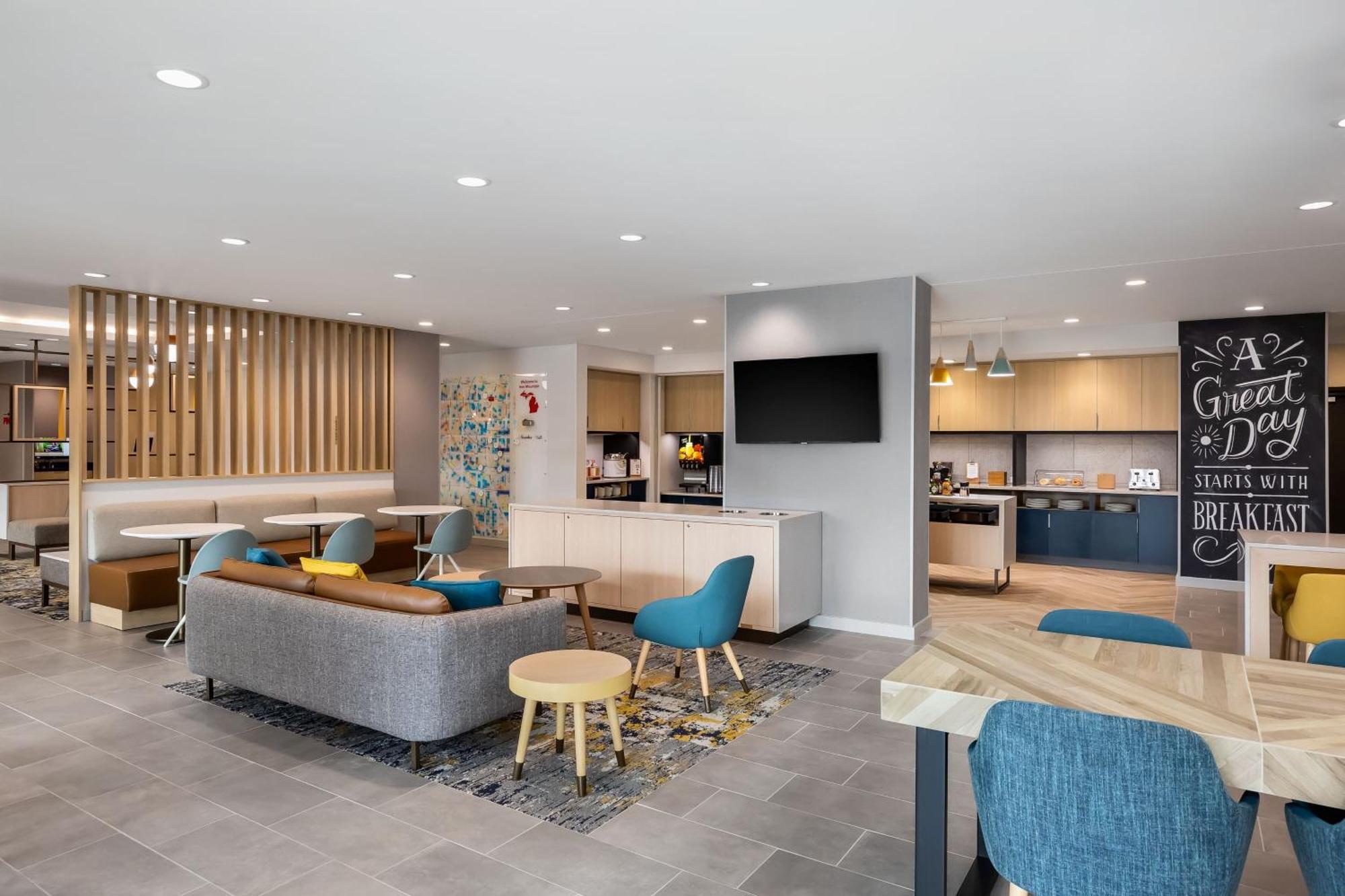 Towneplace Suites By Marriott Айрън Маунтин Екстериор снимка
