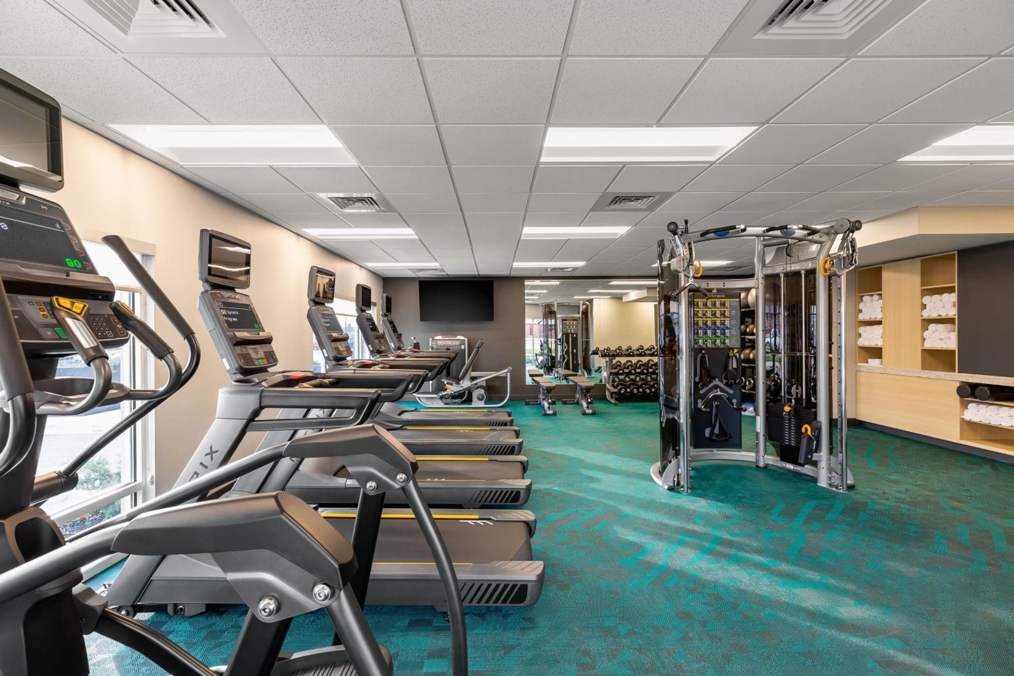 Towneplace Suites By Marriott Айрън Маунтин Екстериор снимка
